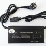 87.6V 10Ah LiFePO4 Akıllı Batarya Şarj Cihazı